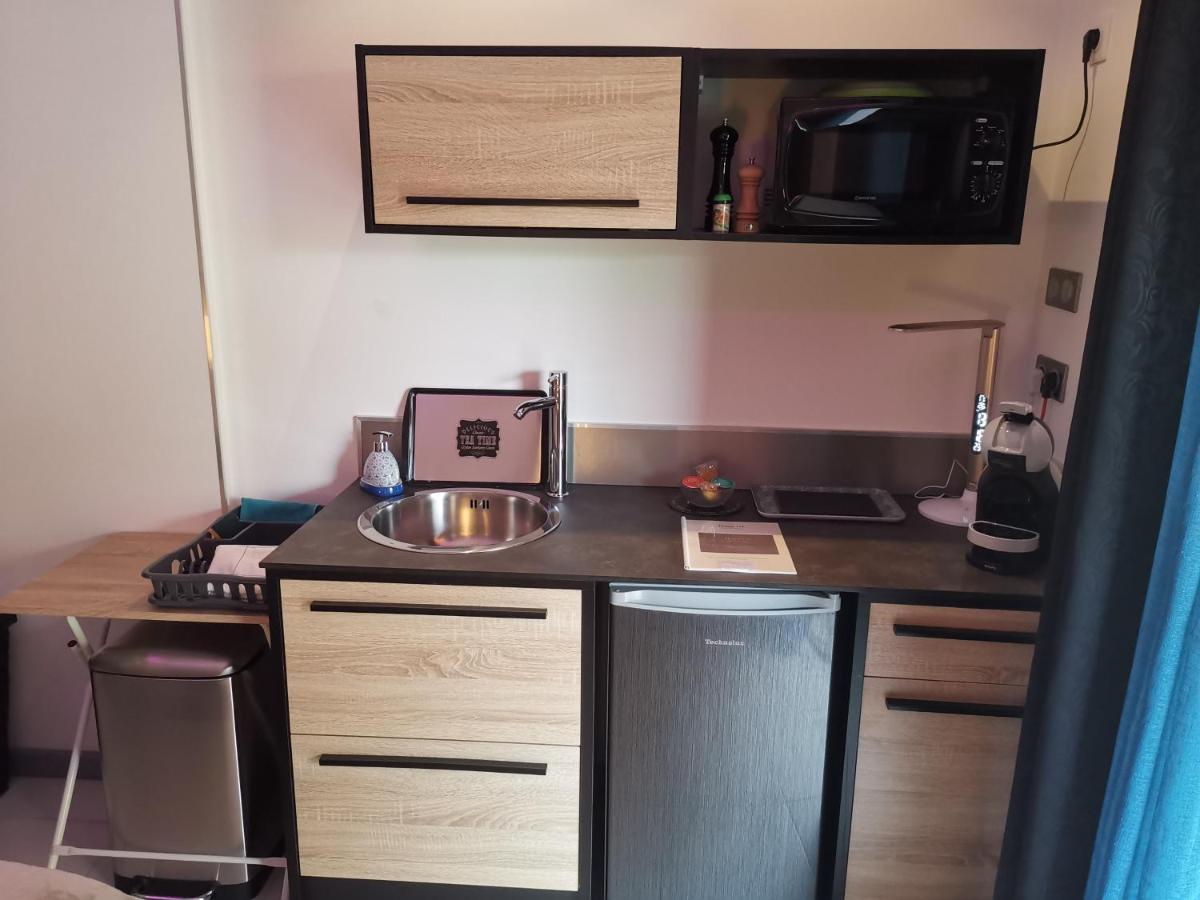Hostal 170 Room 16 Service Appartement Le Tampon Ngoại thất bức ảnh